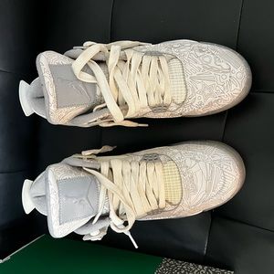 Air Jordan 3 Retro size 8.5